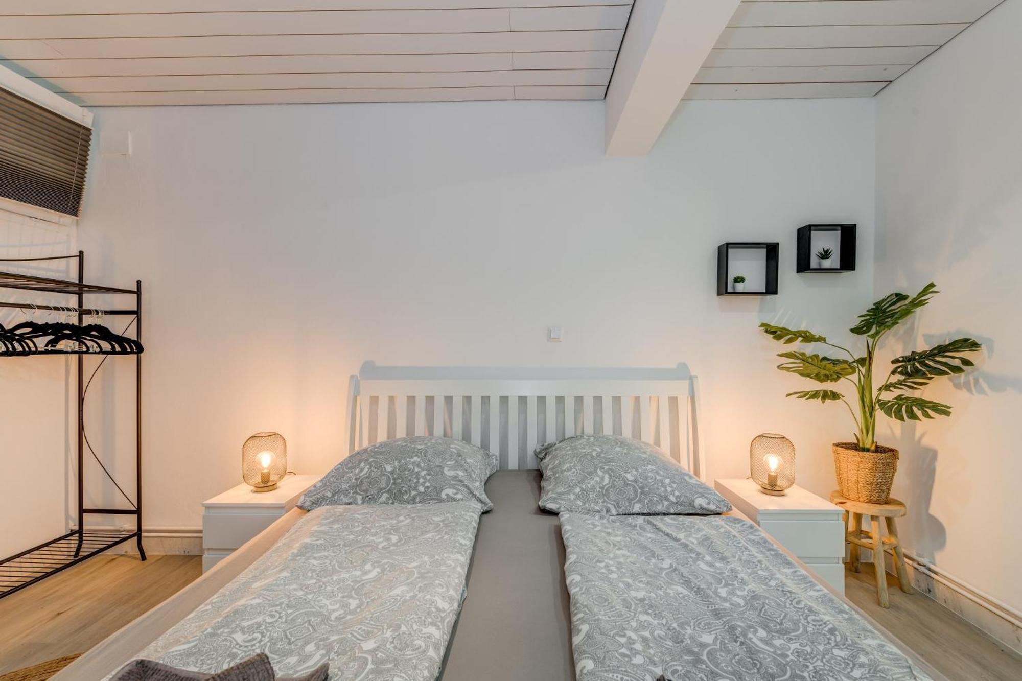 אומיס Apartments With Pool Vrdoljak חדר תמונה
