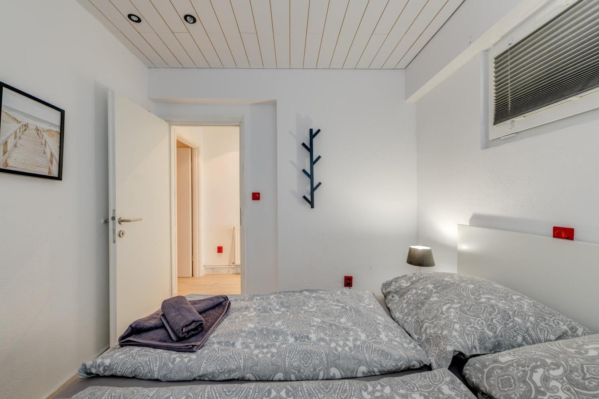 אומיס Apartments With Pool Vrdoljak מראה חיצוני תמונה