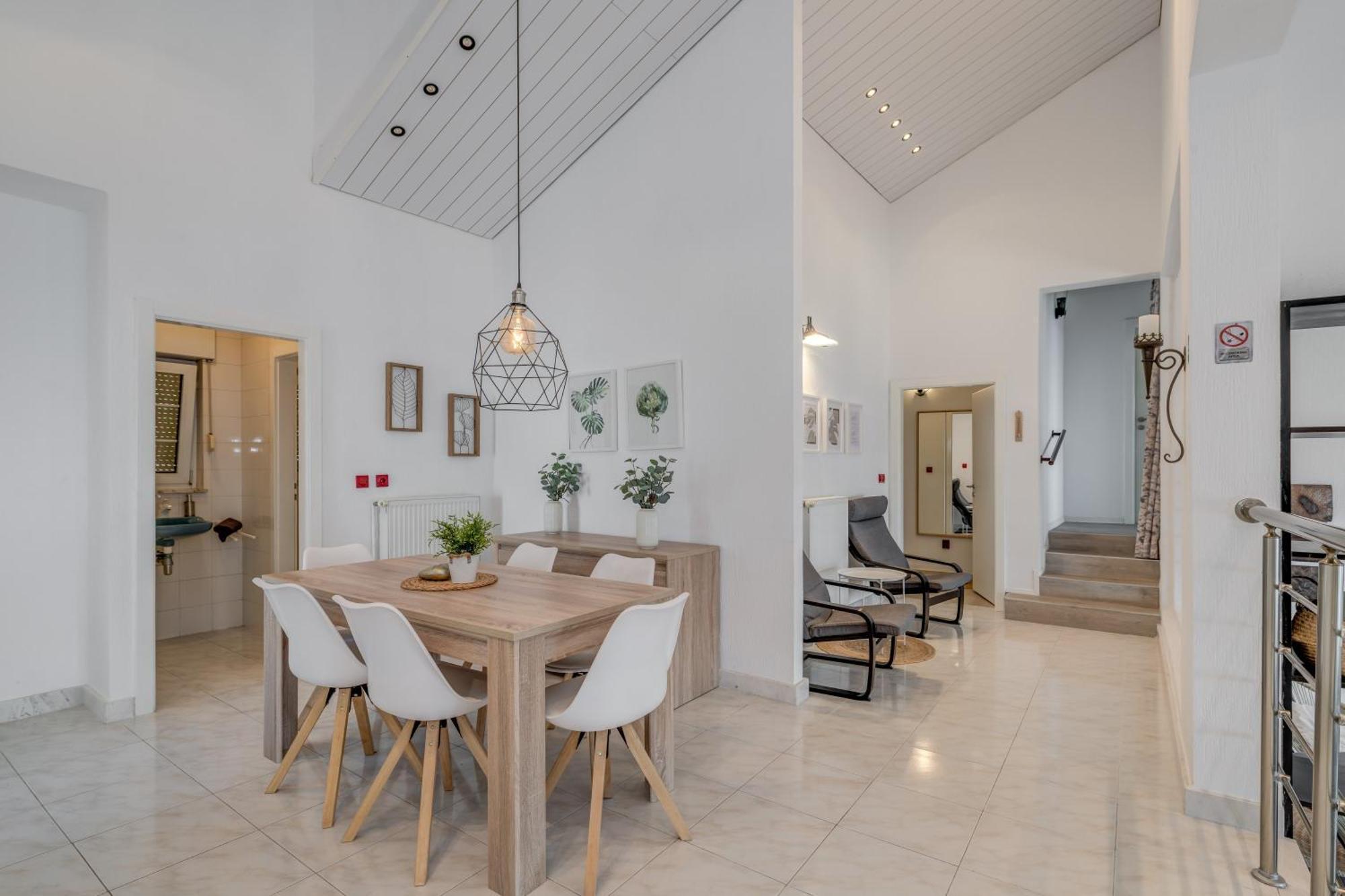אומיס Apartments With Pool Vrdoljak חדר תמונה