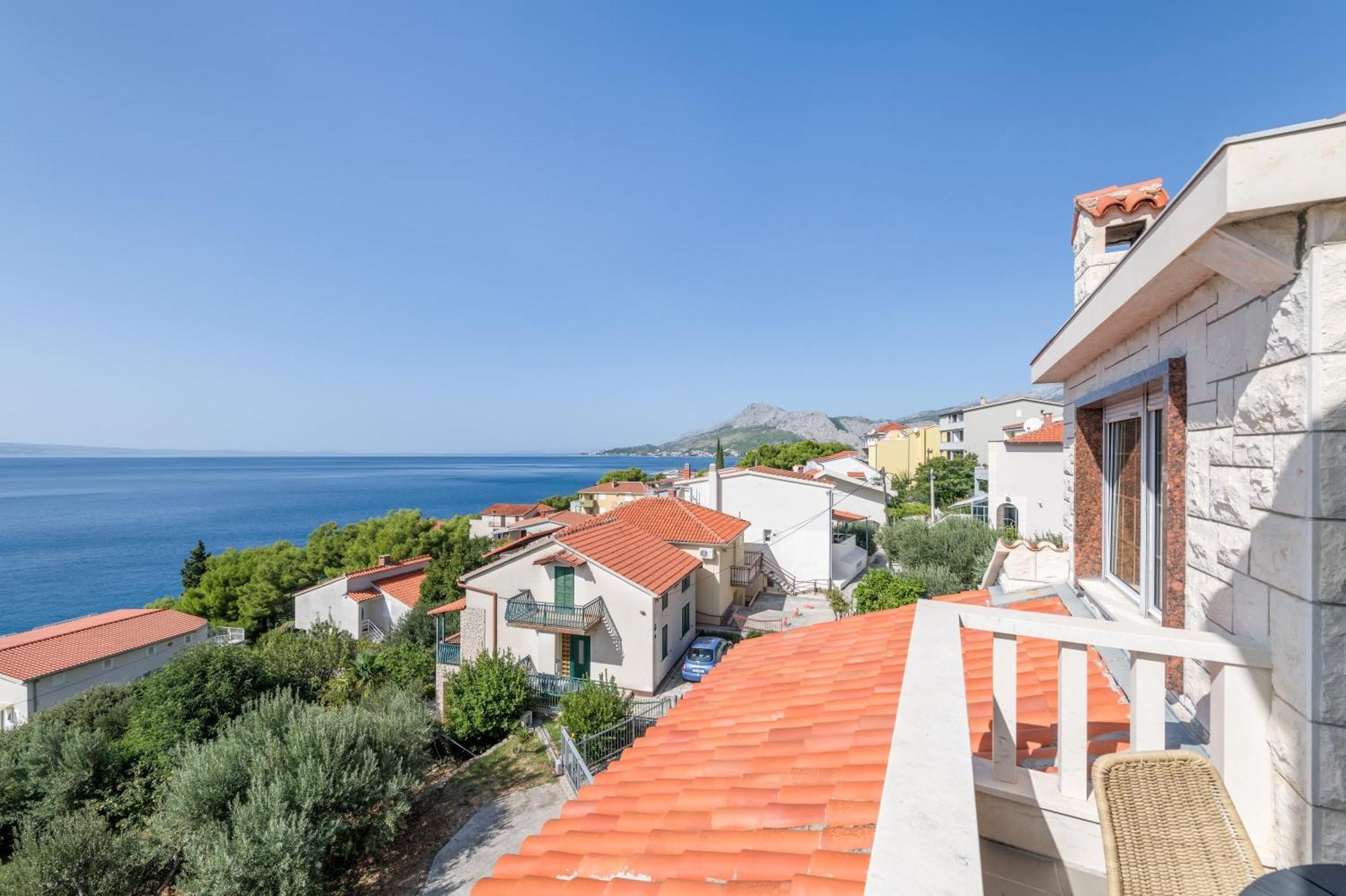 אומיס Apartments With Pool Vrdoljak חדר תמונה