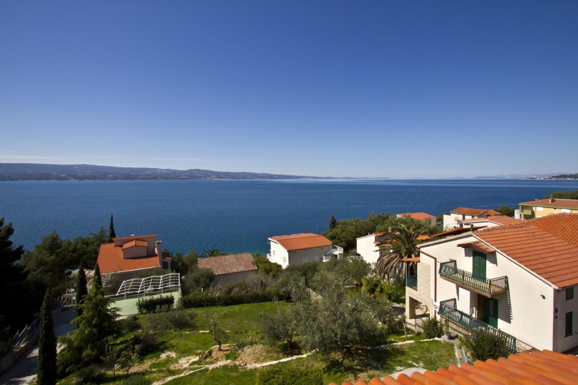 אומיס Apartments With Pool Vrdoljak חדר תמונה