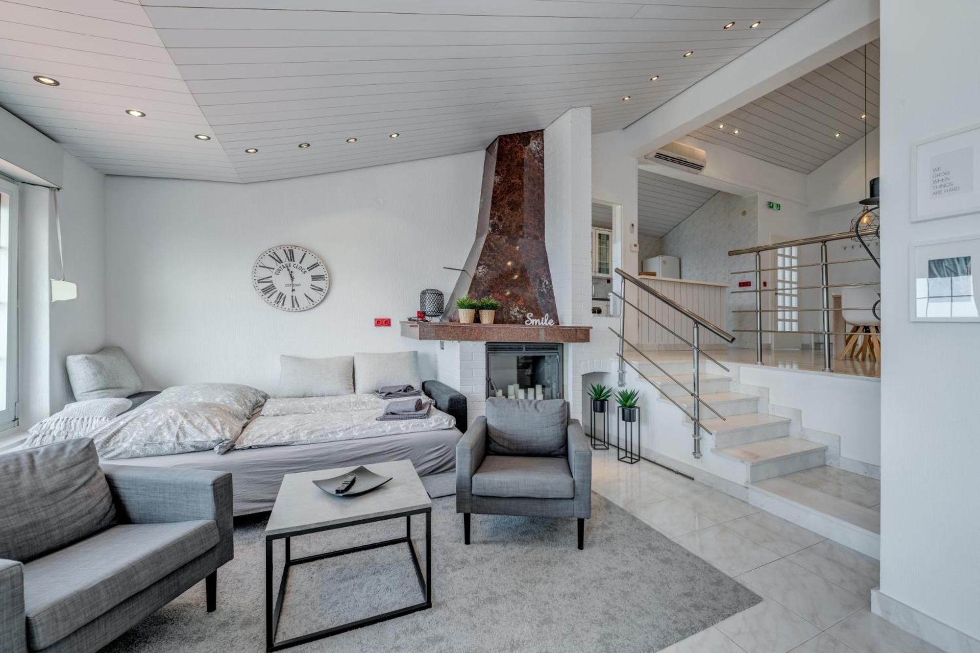 אומיס Apartments With Pool Vrdoljak חדר תמונה